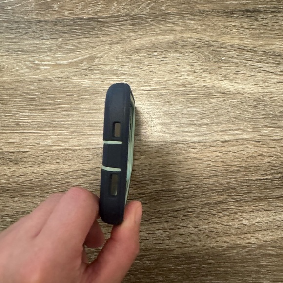 OtterBox Defender Case - Picture 5 of 12